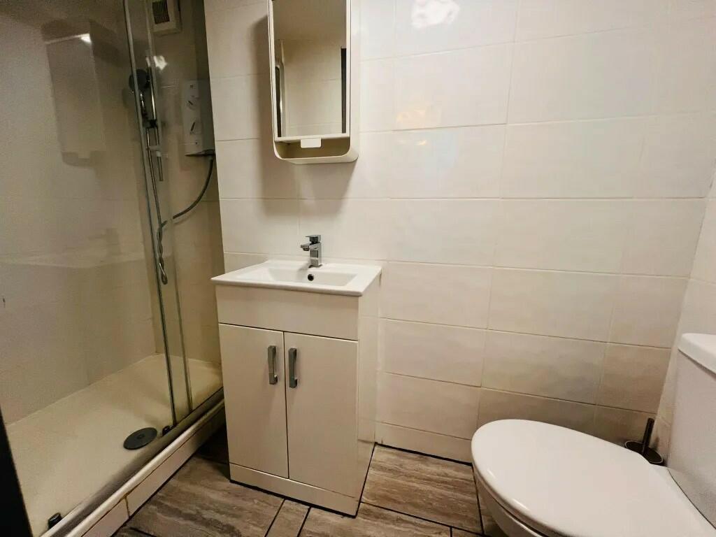 Noor Court, Raven Row - London - Greater London - E1