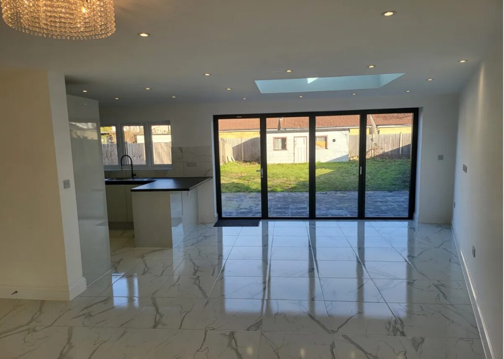 Westernville Gardens, Ilford - London - Greater London - IG2